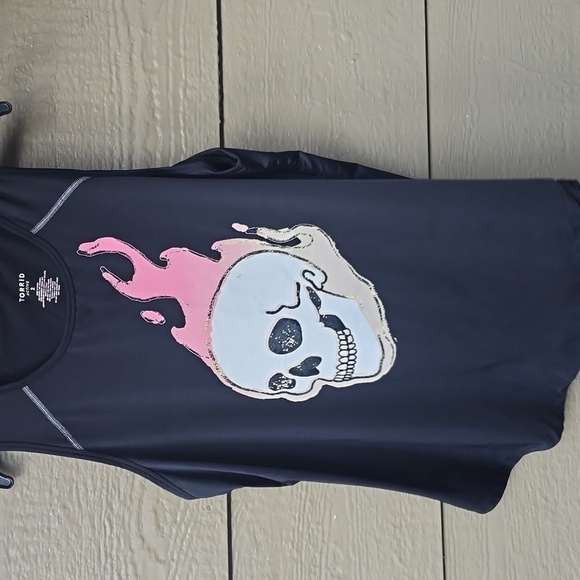 Torrid Tech Jersey Sleeveless Active Tank 2x flaming skull - Picture 7 of 12